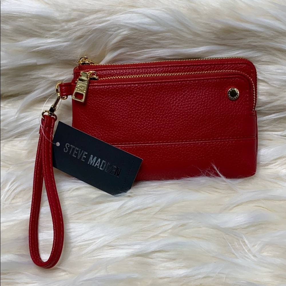 Steve Madden Wristlet